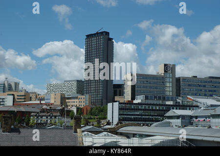 Altezze eccelse; San Paolo Torre; Sheffield Hallam University;; Sheffield South Yorkshire; Inghilterra; Regno Unito; l'Europa. Foto Stock