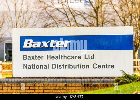 Northampton UK Dicembre 07, 2017: Baxter Healthcare Distribution Center logo accedi Brackmills Industrial Estate. Foto Stock