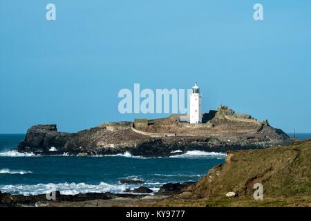 Faro di Godrevy sulla costa nord di Cornwall Inghilterra Foto Stock