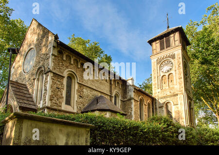 Londra, Inghilterra - Luglio 25, 2016: St Pancras vecchia chiesa in Camden, a nord di Londra. Foto Stock