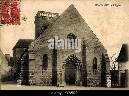 La Chiesa di Notre-Dame a Montaigut-en-Combrailles, in Francia, è una struttura romanico-gotica con volte in pietra, capitelli scolpiti e un campanile; funge da chiesa parrocchiale storica nella regione di Puy-de-Dôme. Foto Stock