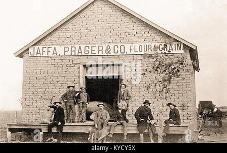Pat Garrett (1850 – 1908) è stato un avvocato e sceriffo statunitense noto per aver ucciso Billy the Kid nel 1881. Prestò servizio nel nuovo Messico durante l'era della frontiera, contribuendo alla storia delle forze dell'ordine del Vecchio West. Foto Stock