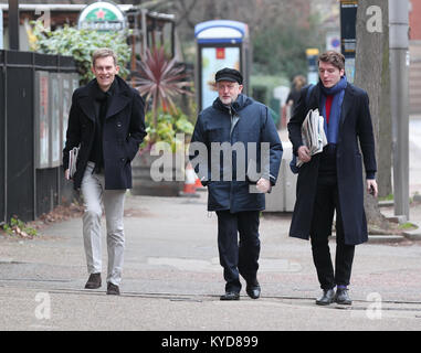 Londra, Regno Unito. 14 gennaio, 2018. Jeremy Corbyn leader del partito laburista visto arrivare per la Peston domenica mostra ad ITV Studios di Londra Credito: RM Premere/Alamy Live News Foto Stock