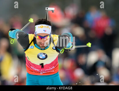 Ruhpolding in Germania. Xiv gen, 2017. Martin Fourcade della Francia in azione durante gli uomini della Messa di inizio evento (15 km) della Coppa del Mondo di Biathlon di Chiemgau Arena a Ruhpolding, Germania, 14 gennaio 2017. Credito: Matthias esitano di fronte/dpa/Alamy Live News Foto Stock