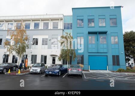 Gli edifici colorati presso la sede del social network Facebook società nella Silicon Valley, Menlo Park, California, 10 novembre 2017. () Foto Stock