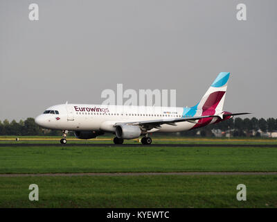 D-ABNI Eurowings Airbus A320-214, decollo da Schiphol (EHAM-AMS) pista 36L Foto Stock