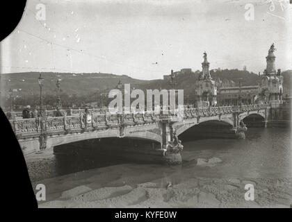 Vista del puente María Cristina (1 de 1) - Fondo Car-Kutxa Fototeka Foto Stock