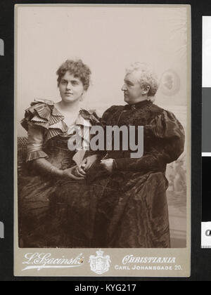 Portrett av Karoline Bjørnson og Bergliot Ibsen, 1897 - no-nb digifoto 20160715 00148 bldsa BB2802 Foto Stock