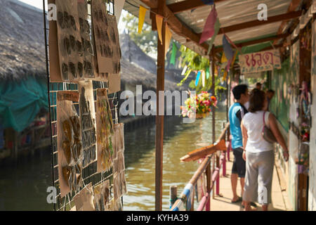 Klong Lad Mayům Mercato Galleggiante di Bangkok, Tailandia Foto Stock