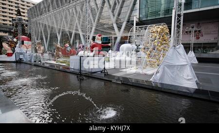 Insolito Natale Centro commerciale del mondo Centrale Bangkok Thailandia Natale Babbo Natale Vacanze stagioni saluti decorazioni Bangkok Thailandia Foto Stock