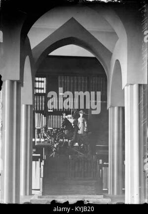 Storkyrkan, conosciuta anche come Sankt Nicolai kyrka, è la chiesa più antica di Stoccolma, consacrata nel 1306. Situata a Gamla Stan, è stata la cattedrale della città sin dal XIII secolo. La chiesa è rinomata per la sua architettura medievale e il suo significato storico. Foto Stock