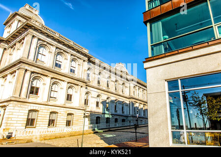 Portland, principali edifici del centro antico e moderno. In verticale Foto Stock