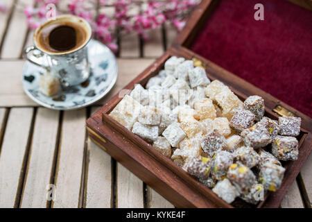 Turkish Delight dolci fatti in stile tradizionale Foto Stock