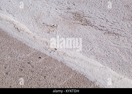 I depositi di sale, thornscrub e cactus che circonda La Sal del Rey in Hidalgo County, Texas, Stati Uniti d'America. Il lago di Garda è stata la fonte primaria di sale per indigineous Foto Stock