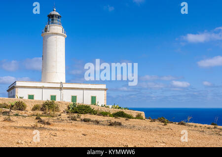 Lighthouse vicino a Pilar de la Mola a Formentera, Spagna Foto Stock