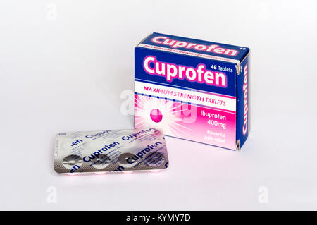 Box & blister di compresse Cuprofen contenente l'anti-infiammatoria antidolorifico ibuprofen Foto Stock