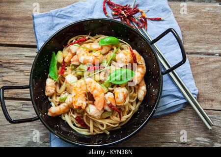 Pollo tailandese tagliatelle Foto Stock