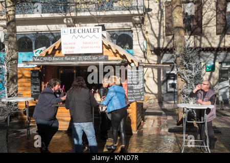 Tradizionale,natale,mercato,a,centro,d,street,scena,natale,decorazioni,centro,d,Carcassonne,Aude,dipartimento,Francia,l'Europa, Foto Stock