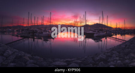 Panorama della Marina di Getxo al tramonto Foto Stock