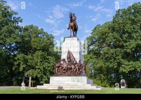 La Virginia membro monumento con una statua in bronzo del generale Robert E. Lee sul suo cavallo viaggiatore, Seminario Ridge, Gettysburg, Pennsylvannia, STATI UNITI D'AMERICA. Foto Stock