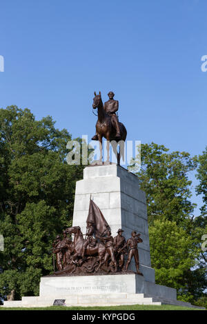 La Virginia membro monumento con una statua in bronzo del generale Robert E. Lee sul suo cavallo viaggiatore, Seminario Ridge, Gettysburg, Pennsylvannia, STATI UNITI D'AMERICA. Foto Stock