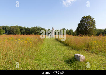 Vista generale di tutta la Wheatfield verso la 81st Pennsylvania monumento di fanteria, Gettysburg National Military Park, Pennsylvania, Stati Uniti. Foto Stock