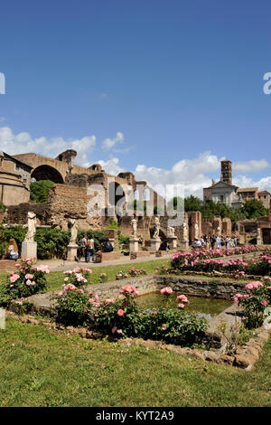 Italia, Roma, Foro Romano, Casa delle Vestali Foto Stock