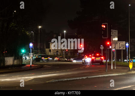 Inverni scura sera di Wellingborough rd, Northampton, Foto Stock