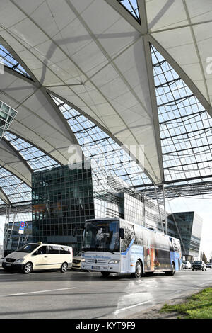 Bus, Linea aeroporto, dall'aeroporto di Monaco di Baviera, Landshut, zona centrale, stazione terminale 1, mac, aeroporto di Monaco di Baviera Centro, dall'aeroporto di Monaco di Baviera, Baviera, Germania Foto Stock