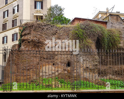 Italia Lazio Roma Tempio di Iside Foto Stock