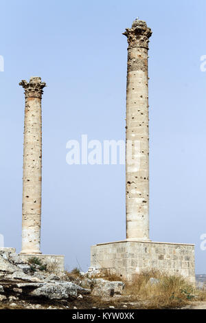 Due Colonne e rovine di Urfa, Turchia Foto Stock