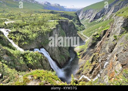 Norvegia natura - Voringfossen cascata nella valle Mabodalen. Hordaland county. Foto Stock