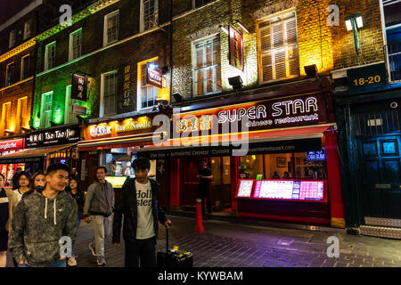 China Town Londra di notte, China Town London REGNO UNITO, China Town London, China Town, China Town ristoranti Londra UK, China Town ristorante di Londra, Cina Foto Stock