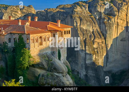 Monastero di Varlaam al tramonto del tempo, Meteora, Grecia Foto Stock