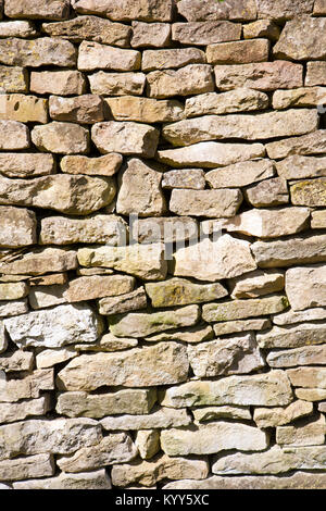 Calcare stalattite parete piena di sfondo del telaio vicino fino Foto Stock