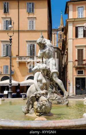 La fontana del Nettuno in Piazza Navona, Roma, Italia Foto Stock