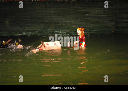 Famoso teatro waterpuppets ad Hanoi, Vietnam Foto Stock