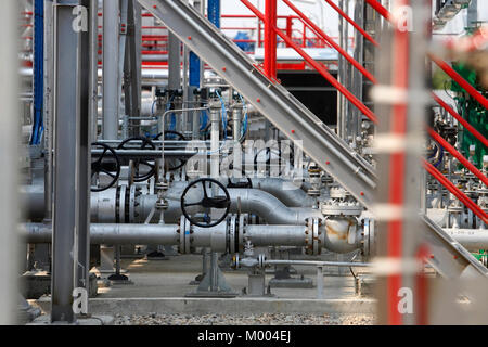 Tubi per olio liquefatto gas in fabbrica Foto Stock