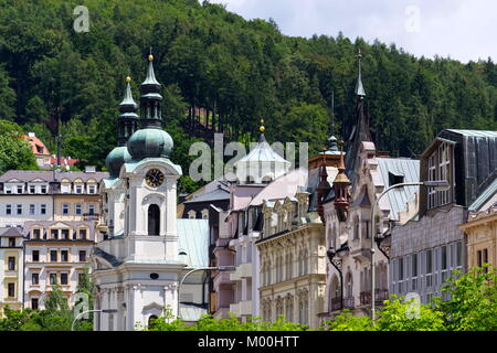 Chiesa di Santa Maria Maddalena nella città termale di Karlovy Vary Foto Stock