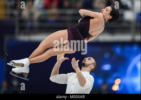 Mosca, Russia. Xvii gen, 2018. Ksenia Stolbova (top) e Fedor Klimov della Russia eseguire in coppia durante il ISU Europei di Pattinaggio di Figura Campionato 2018 a Mosca, in Russia, a gennaio 17, 2018. Credito: Evgeny Sinitsyn/Xinhua/Alamy Live News Foto Stock