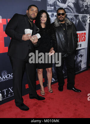 Los Angeles, CA, Stati Uniti d'America. Xvii gen, 2018. 17 Gennaio 2018 - Los Angeles, California - O'Shea Jackson Jr., Ice Cube. ''Den di ladri" Los Angeles Premiere detenute al Regal Cinemas la Live. Photo credit: Birdie Thompson/AdMedia Credito: Birdie Thompson/AdMedia/ZUMA filo/Alamy Live News Foto Stock