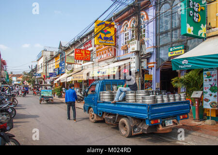 Erogazione di birra, Siem Reap, Cambogia Foto Stock