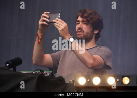 Il produttore olandese, DJ e remixer Oliver Heldens esegue un concerto dal vivo presso il norvegese Music Festival Festival Risultati 2016 a Oslo. Norvegia, 19/08 2016. Foto Stock