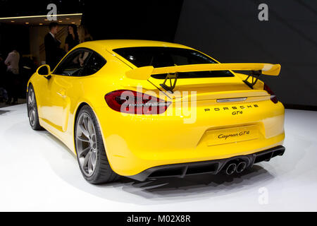 Ginevra, Svizzera - 3 Marzo 2015: Nuova 2016 Porsche Cayman GT4 svelata al 85º Salone Internazionale di Ginevra a Palexpo. Foto Stock