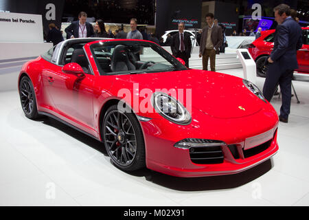 Ginevra, Svizzera - Marzo 3, 2015: Porsche 911 Targa 4 GTS mostrato all'ottantacinquesimo International Motor Show di Ginevra a Palexpo, Ginevra. Foto Stock