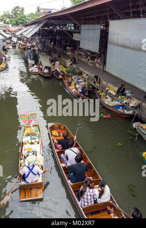 Asia,Thailandia, Bangkok,Mercato Galleggiante di Damnoen Saduak Foto Stock