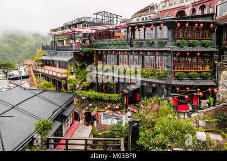 Ottima vista di una famosa casa da tè in Jiufen Old Street, una zona di montagna nel quartiere Ruifang, Nuova Citta' di Taipei, Taiwan. Foto Stock