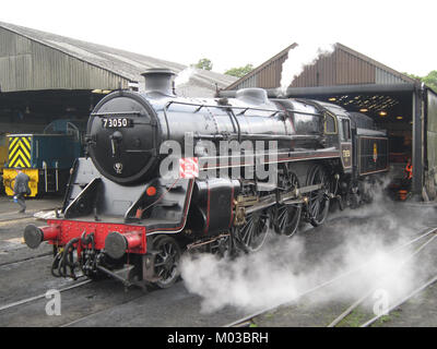 La BR Standard Class 5 73050 è una locomotiva a vapore britannica costruita a metà del XX secolo. Fa parte della serie BR Standard Classe 5, nota per la sua affidabilità e l'utilizzo nel trasporto di merci e passeggeri. Foto Stock
