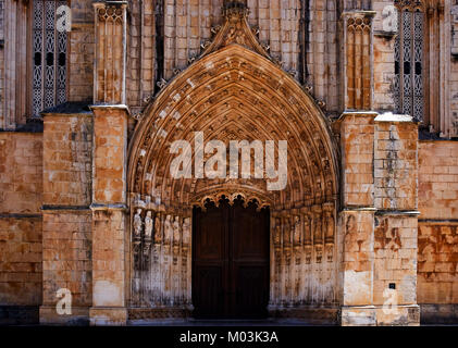 Portale principale di Batalha monasteryy Foto Stock