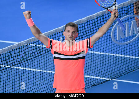 Melbourne, Australia. Xix gen, 2018. 19 gennaio 2018: terzo seme Grigor Dimitrov di Bulgaria celebra la vincita di un terzo round match contro Andrey Rublev della Russia il giorno cinque del 2018 Australian Open Grand Slam torneo di tennis a Melbourne, Australia. Dimitrov ha vinto 63 46 64 64. Sydney bassa/Cal Sport Media Credito: Cal Sport Media/Alamy Live News Foto Stock